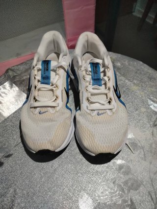 Zapatillas Nike Blancas y Azules talla 40