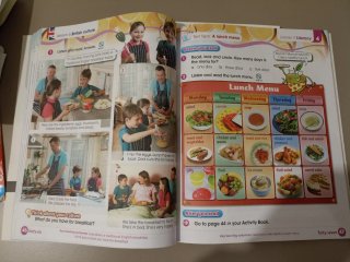 Libro de texto inglés 1 primaria. New high five