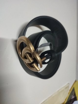 Cinturón Gucci Negro y Dorado 105cm