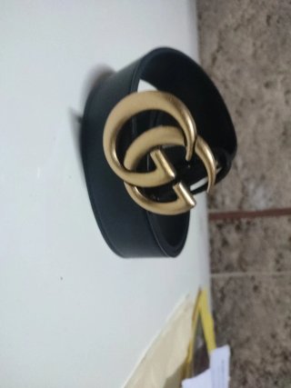 Cinturón Gucci Negro y Dorado 105cm