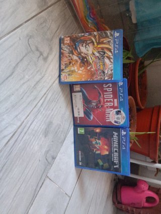 Juegos PS4 por 10 cada uno (PlayStation 4) Spider-