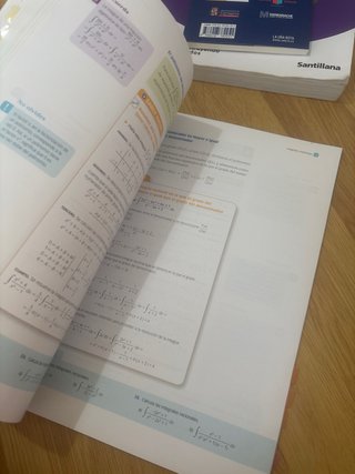 Matemáticas II, 2 Bachillerato serie Resuelve