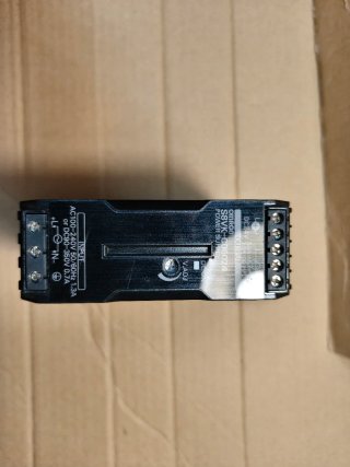 Fuente de alimentación Omron 24V