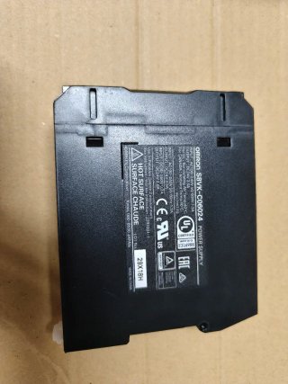 Fuente de alimentación Omron 24V