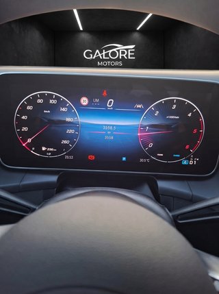 Mercedes-Benz GLC 220D Hybrid 2025