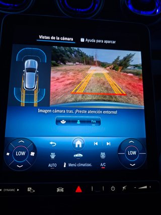 Mercedes-Benz GLC 220D Hybrid 2025