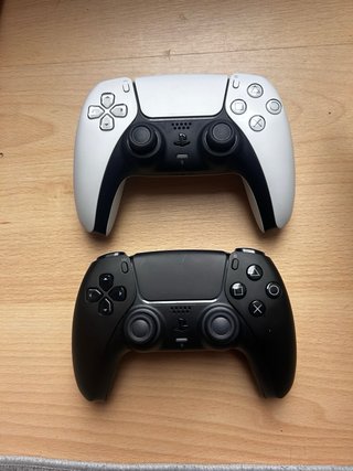 PS5 1TB con Lector + 2 Mandos + GTA V y MW