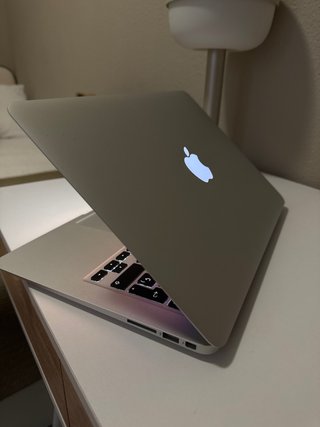 MacBook Air 13” 2017 i5 8GB RAM Argento
