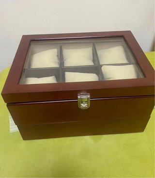 Estuche para 12 relojes.
