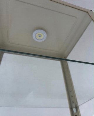 Vitrina Ikea Fabrikör Beige