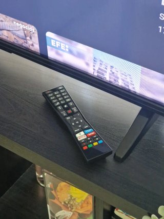 Smart TV JVC Negra