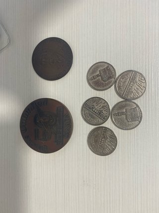 Lote de monedas y medallas