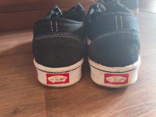 Vans Talla 36 Negras con Blanco