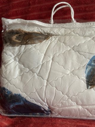 Colcha cama 135CM.  Nuevo a estrenar.