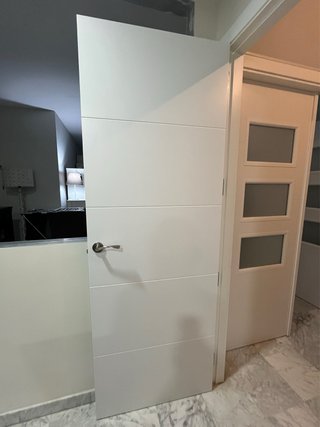 Puerta blanca 72,5 cm sin marco