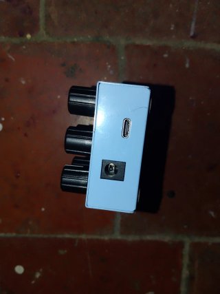 Pedal de guitarra reverb y modulaciones