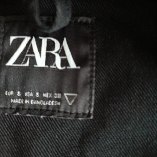Cazadora Zara algodón chico negra