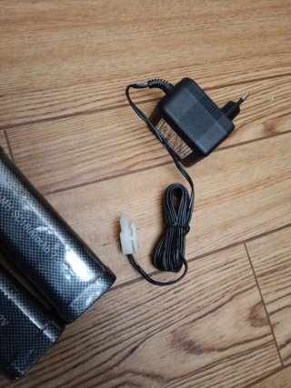 Batería Ni-MH 7.2V 1800mAh y Cargador