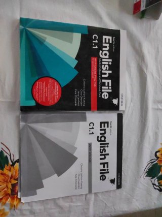 English File C1.1 Advanced. Student's book and ...