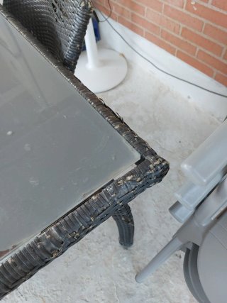 Mesa y sillas de jardín ratán cristal