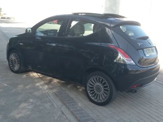 Lancia Ypsilon 2013