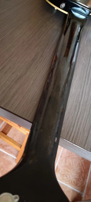 Guitarra antigua Hondo