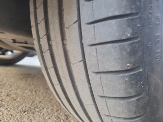 Neumático Pirelli 225/40 R20 94Y