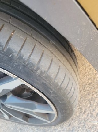 Neumático Pirelli 225/40 R20 94Y