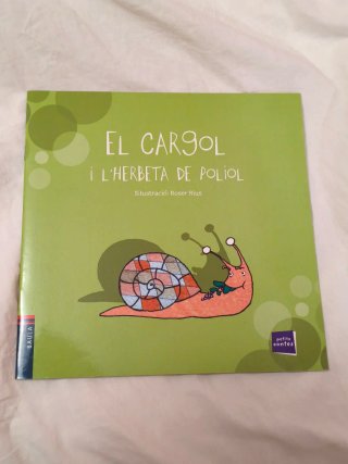 El cargol i l'herbeta de poliol