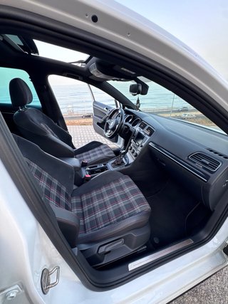 Volkswagen Golf 7 GTI Performance