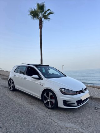 Volkswagen Golf 7 GTI Performance
