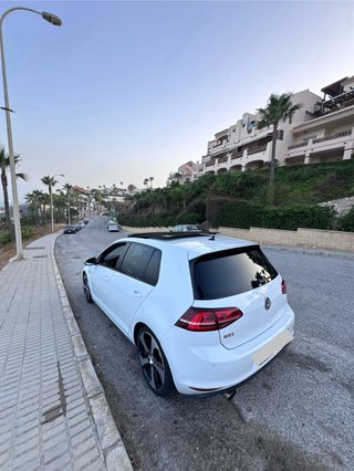 Volkswagen Golf 7 GTI Performance