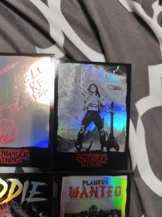 Lote Cartas Stranger Things Hellfire Club