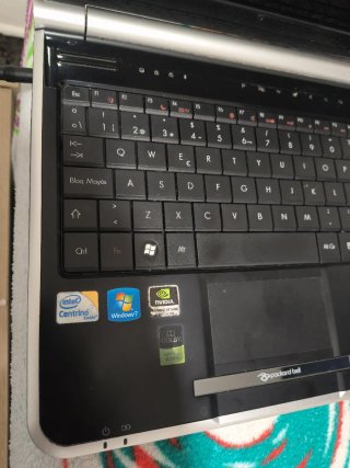 Portátil Packard Bell ms2273