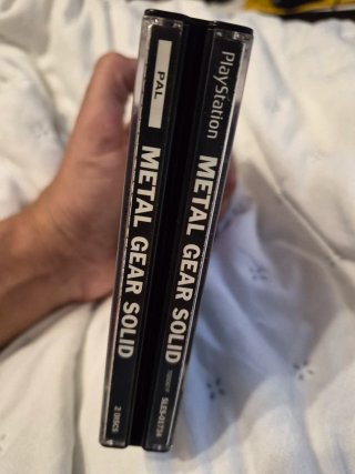 Metal Gear Solid PS1 PAL Konami