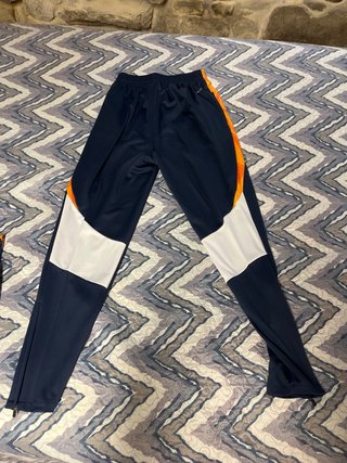 Chándal Real Madrid T.24/25 Adidas Talla M Nuevo