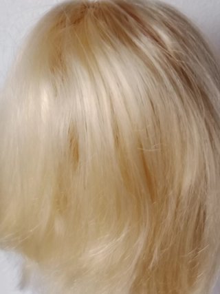 Muñeca Loisa antigua,rubia platino,ojos azules,ves