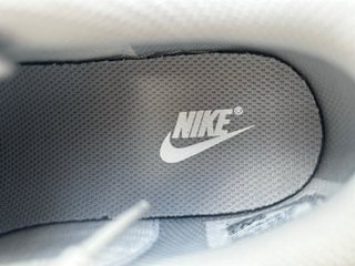 Nike Dunk Gris y Blanco