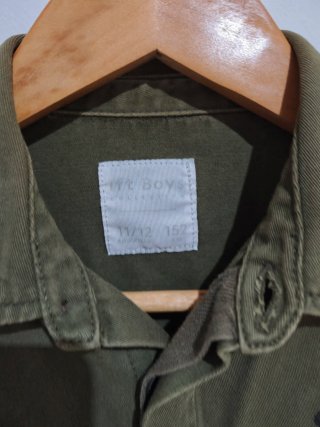 Chaqueta verde con estampado