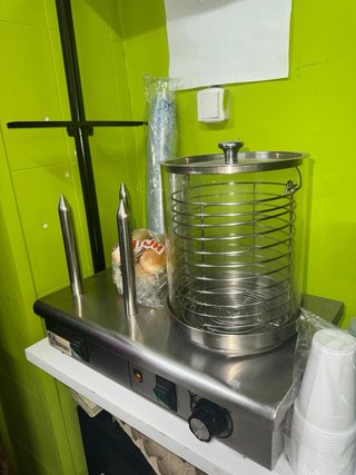 Maquinaria de tienda 24 horas