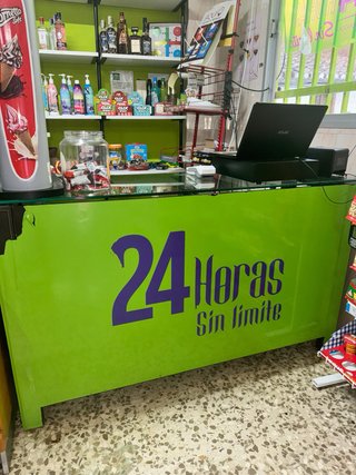 Maquinaria de tienda 24 horas