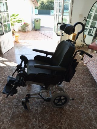 Silla de Ruedas de Posicionamiento Invacare Rea Cl