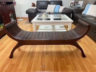 Banqueta de madera teca