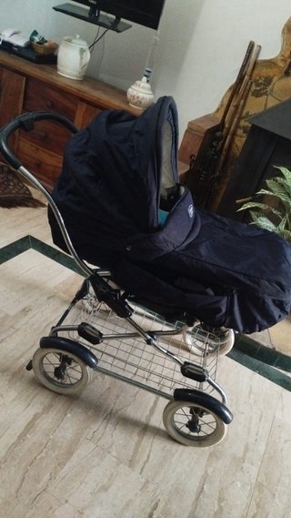 Carrito de bebé clásico convertible