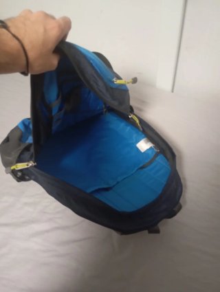Mochila The North Face Jaunt azul y negra