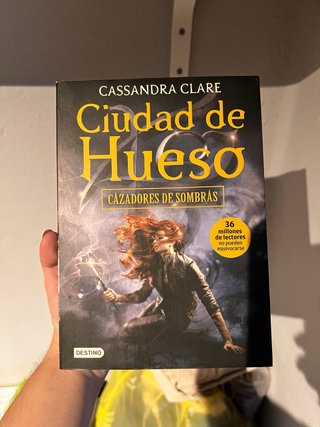 Cazadores de Sombras 1: Ciudad de Hueso