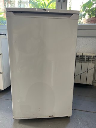 Congelador Becko bajo encimera 3 cajones