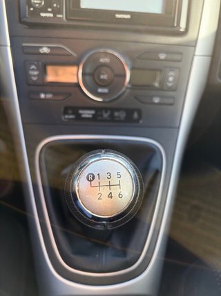 Toyota Auris 2012