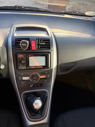 Toyota Auris 2012