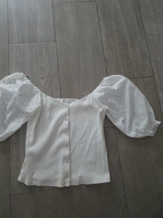Blusa Mango blanca manga abullonada
